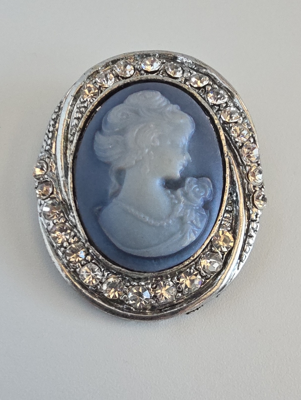 Vintage Style Blue Cameo Brooch Pin, Silver Tone Rhinestone Crystal Border